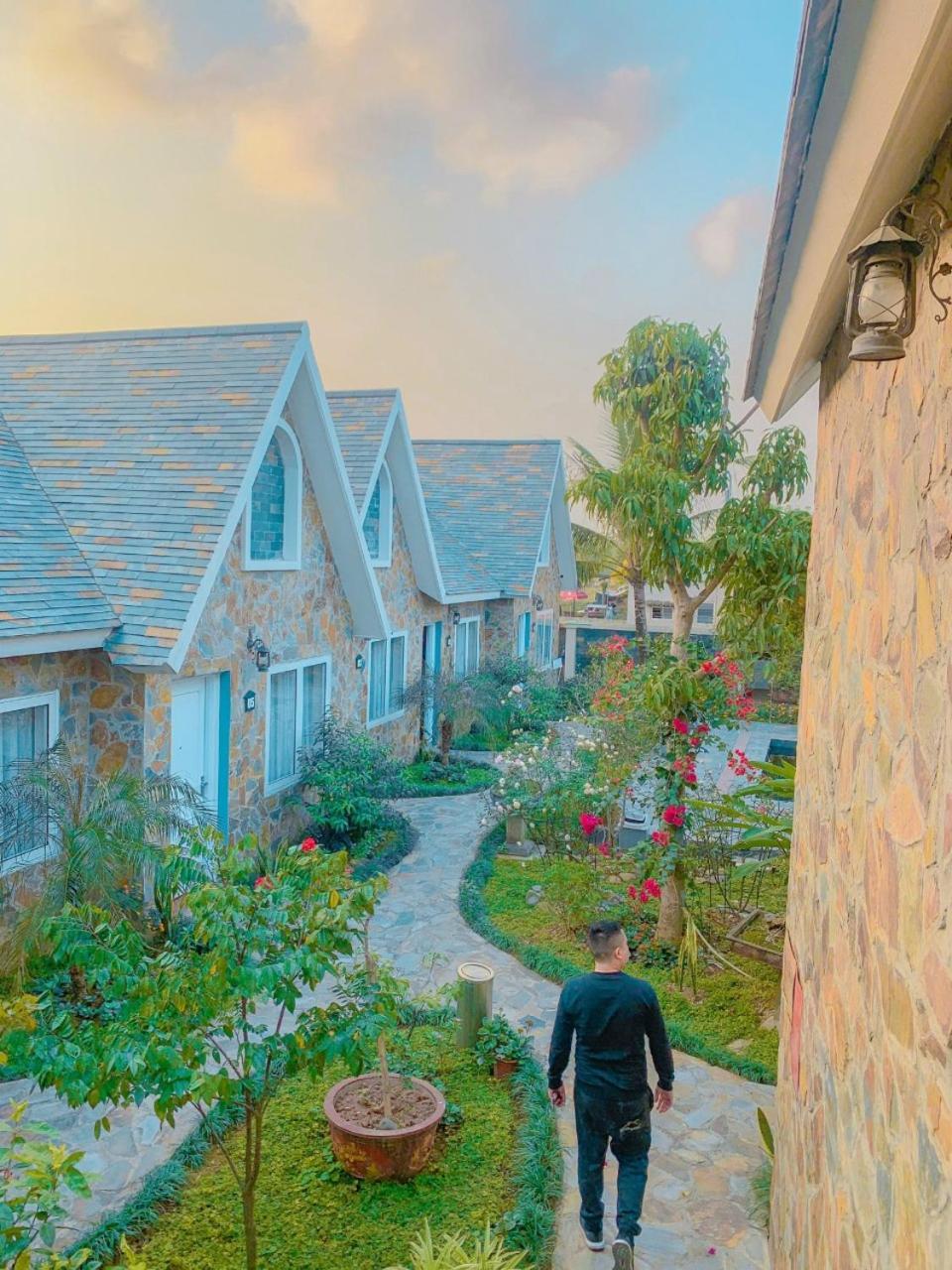נין בין Sona Resort מראה חיצוני תמונה